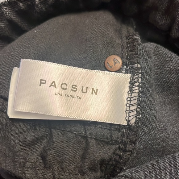 PacSun brand size 26 black denim distressed miniskirt - Picture 4 of 5